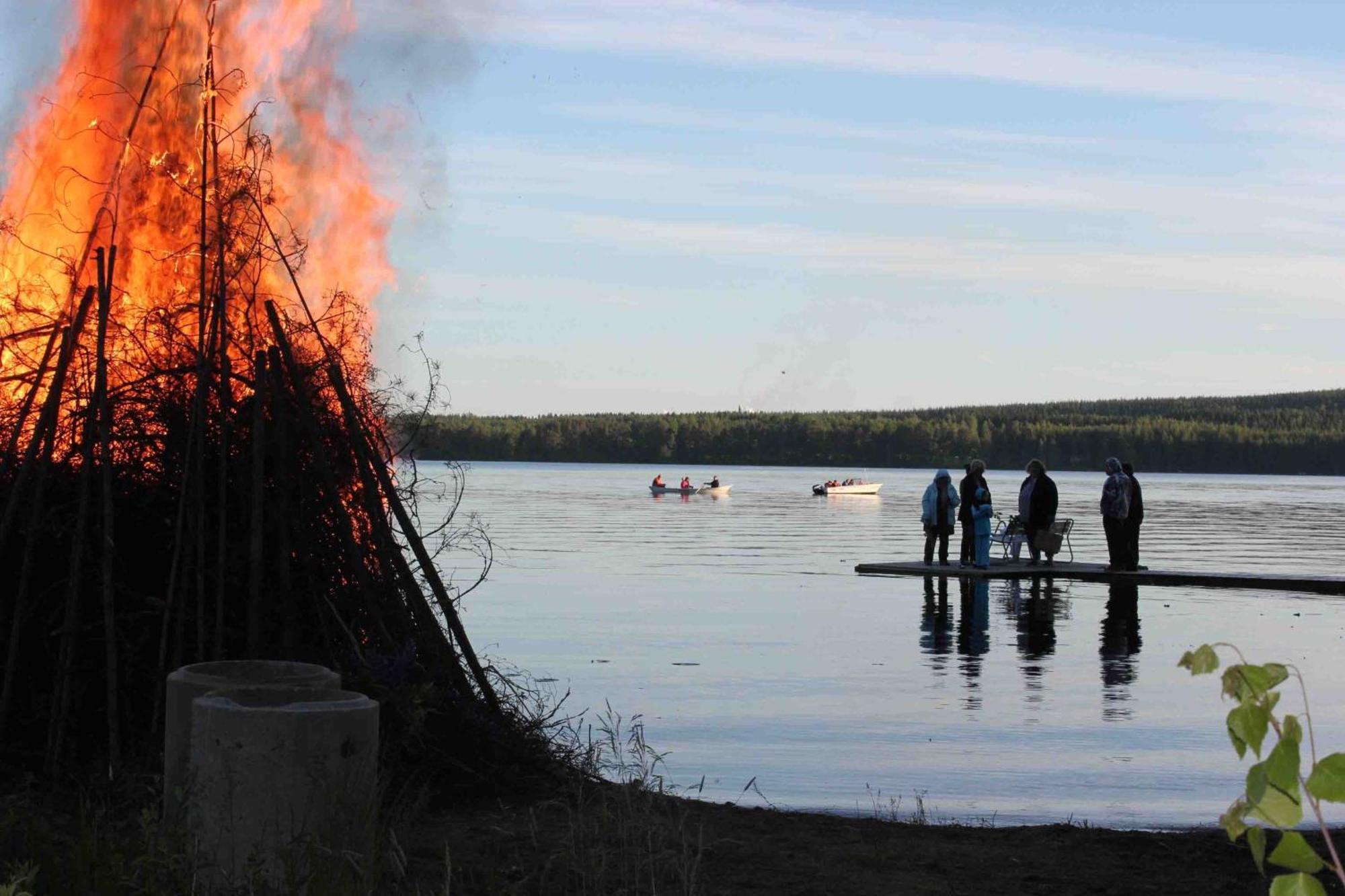 Accommodation And Fishing Vonkale Aanekoski Exterior photo